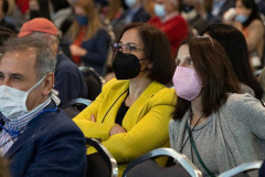 San Antonio, TX - SABCS 2021 San Antonio Breast Cancer Symposium - Attendees listen during GENERAL SESSION 2 here today, Wednesday December 8, 2021. during the San Antonio Breast Cancer Symposium being held at the Henry B. Gonzalez Convention Center in San Antonio, TX. The symposium features physicians, researchers, patient advocates and healthcare professionals from over 90 countries with the latest research on breast cancer treatment and prevention. Photo by © MedMeetingImages/Todd Buchanan 2021 Technical Questions: todd@medmeetingimages.com