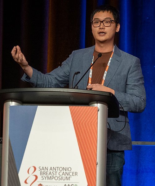 San Antonio, TX - SABCS 2025 San Antonio Breast Cancer Symposium @ SABCS Speakers and attendees during Educational Session 5: Best of AACR here today, Tuesday December 9, 2025. during the San Antonio Breast Cancer Symposium being held at the Henry B. Gonzalez Convention Center in San Antonio, TX. The symposium features physicians, researchers, patient advocates and healthcare professionals from over 90 countries with the latest research on breast cancer treatment and prevention. Photo by © MedMeetingImages/Todd Buchanan 2025 Technical Questions: todd@medmeetingimages.com