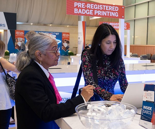 San Antonio, TX - SABCS 2025 San Antonio Breast Cancer Symposium @ SABCS Attendees during General views here today, Wednesday December 10, 2025. during the San Antonio Breast Cancer Symposium being held at the Henry B. Gonzalez Convention Center in San Antonio, TX. The symposium features physicians, researchers, patient advocates and healthcare professionals from over 90 countries with the latest research on breast cancer treatment and prevention. Photo by © MedMeetingImages/Todd Buchanan 2025 Technical Questions: todd@medmeetingimages.com