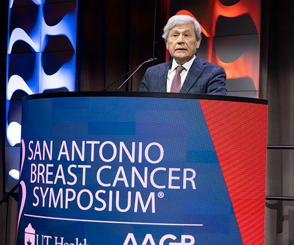 San Antonio, TX - SABCS 2025 San Antonio Breast Cancer Symposium @ SABCS SABCS Co-Directors Drs. Arteaga and Kaklamani during Opening Ceremony here today, Wednesday December 10, 2025. during the San Antonio Breast Cancer Symposium being held at the Henry B. Gonzalez Convention Center in San Antonio, TX. The symposium features physicians, researchers, patient advocates and healthcare professionals from over 90 countries with the latest research on breast cancer treatment and prevention. Photo by © MedMeetingImages/Todd Buchanan 2025 Technical Questions: todd@medmeetingimages.com