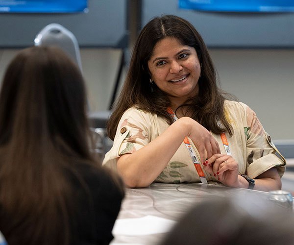 San Antonio, TX - SABCS 2025 San Antonio Breast Cancer Symposium @ SABCS Speakers and attendees during Women's Career Development Workshop here today, Wednesday December 10, 2025. during the San Antonio Breast Cancer Symposium being held at the Henry B. Gonzalez Convention Center in San Antonio, TX. The symposium features physicians, researchers, patient advocates and healthcare professionals from over 90 countries with the latest research on breast cancer treatment and prevention. Photo by © MedMeetingImages/Todd Buchanan 2025 Technical Questions: todd@medmeetingimages.com