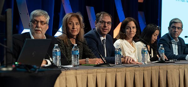 San Antonio, TX - SABCS 2025 San Antonio Breast Cancer Symposium @ SABCS Speakers and attendees during Molecular Tumor Board here today, Thursday December 11, 2025. during the San Antonio Breast Cancer Symposium being held at the Henry B. Gonzalez Convention Center in San Antonio, TX. The symposium features physicians, researchers, patient advocates and healthcare professionals from over 90 countries with the latest research on breast cancer treatment and prevention. Photo by © MedMeetingImages/Todd Buchanan 2025 Technical Questions: todd@medmeetingimages.com