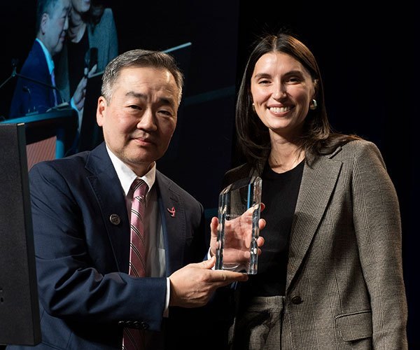San Antonio, TX - SABCS 2025 San Antonio Breast Cancer Symposium @ SABCS Ben H. Park MD speaks during AACR Distinguished Lecture in Breast Cancer Research here today, Thursday December 11, 2025. during the San Antonio Breast Cancer Symposium being held at the Henry B. Gonzalez Convention Center in San Antonio, TX. The symposium features physicians, researchers, patient advocates and healthcare professionals from over 90 countries with the latest research on breast cancer treatment and prevention. Photo by © MedMeetingImages/Todd Buchanan 2025 Technical Questions: todd@medmeetingimages.com