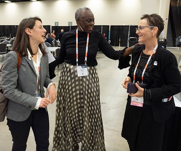 San Antonio, TX - SABCS 2025 San Antonio Breast Cancer Symposium @ SABCS Presenters and attendees during Poster Session here today, Thursday December 11, 2025. during the San Antonio Breast Cancer Symposium being held at the Henry B. Gonzalez Convention Center in San Antonio, TX. The symposium features physicians, researchers, patient advocates and healthcare professionals from over 90 countries with the latest research on breast cancer treatment and prevention. Photo by © MedMeetingImages/Todd Buchanan 2025 Technical Questions: todd@medmeetingimages.com