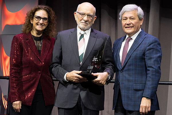 Virginia Kaklamani, MD; Armando E. Giuliano, MD; and Carlos Arteaga, MD